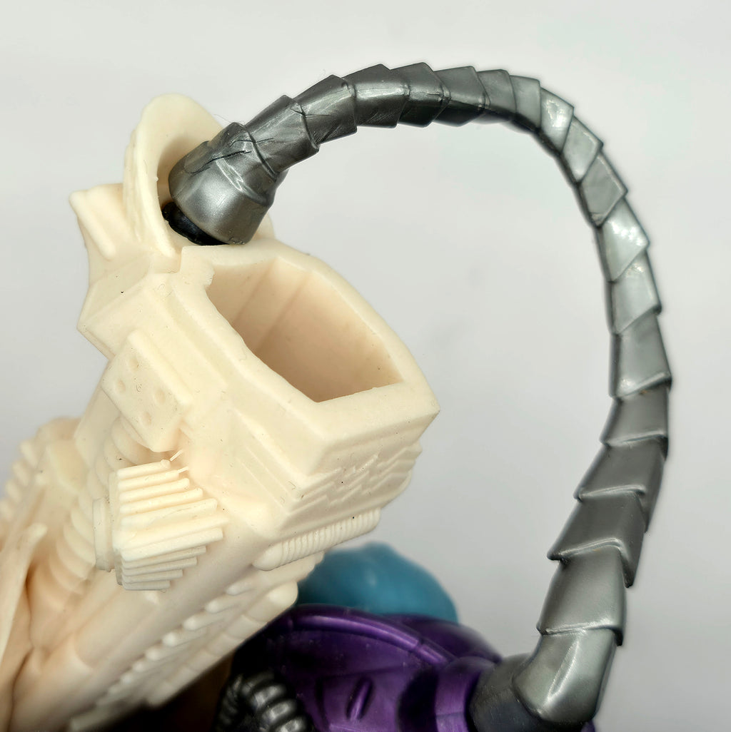 Claws of Tyranny Skeleton Lord’s Dragon Flame Blaster Accessory – Bone White || PRE-ORDER