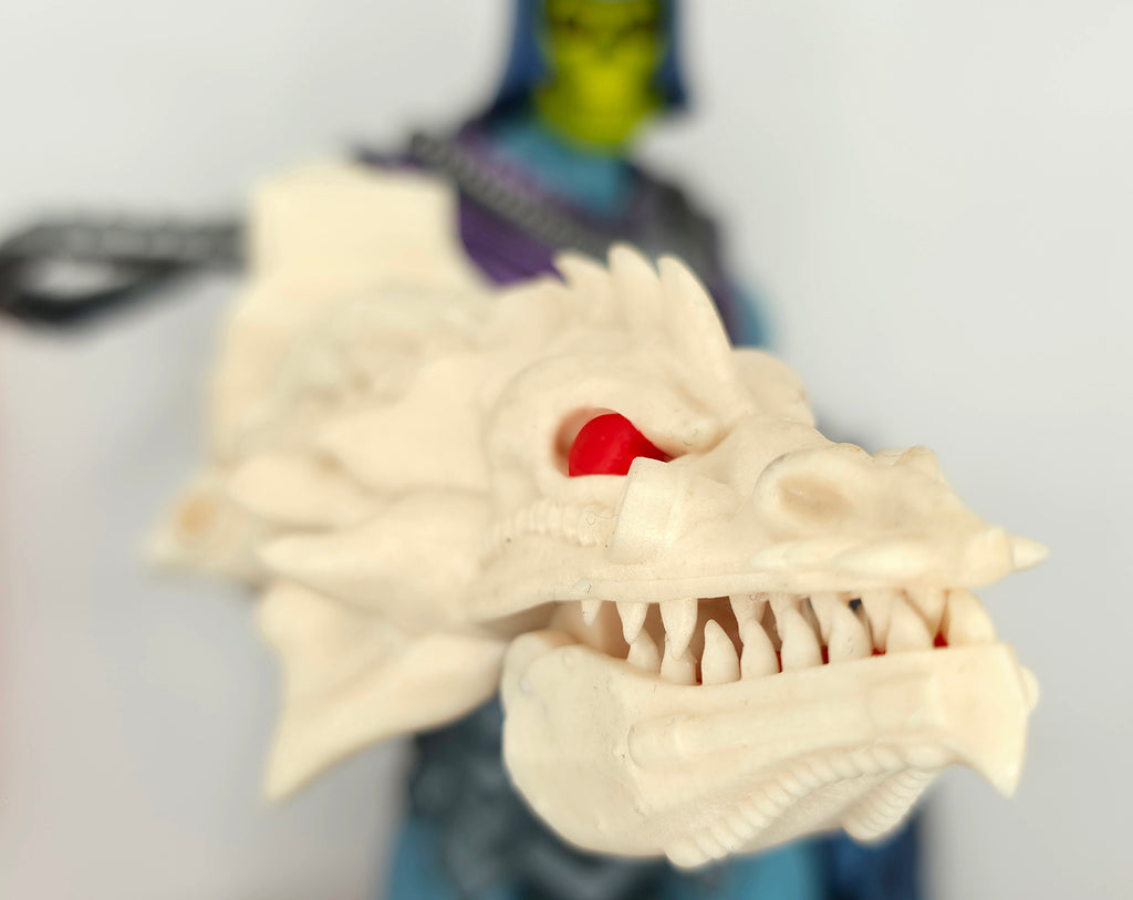 Claws of Tyranny Skeleton Lord’s Dragon Flame Blaster Accessory – Bone White || PRE-ORDER