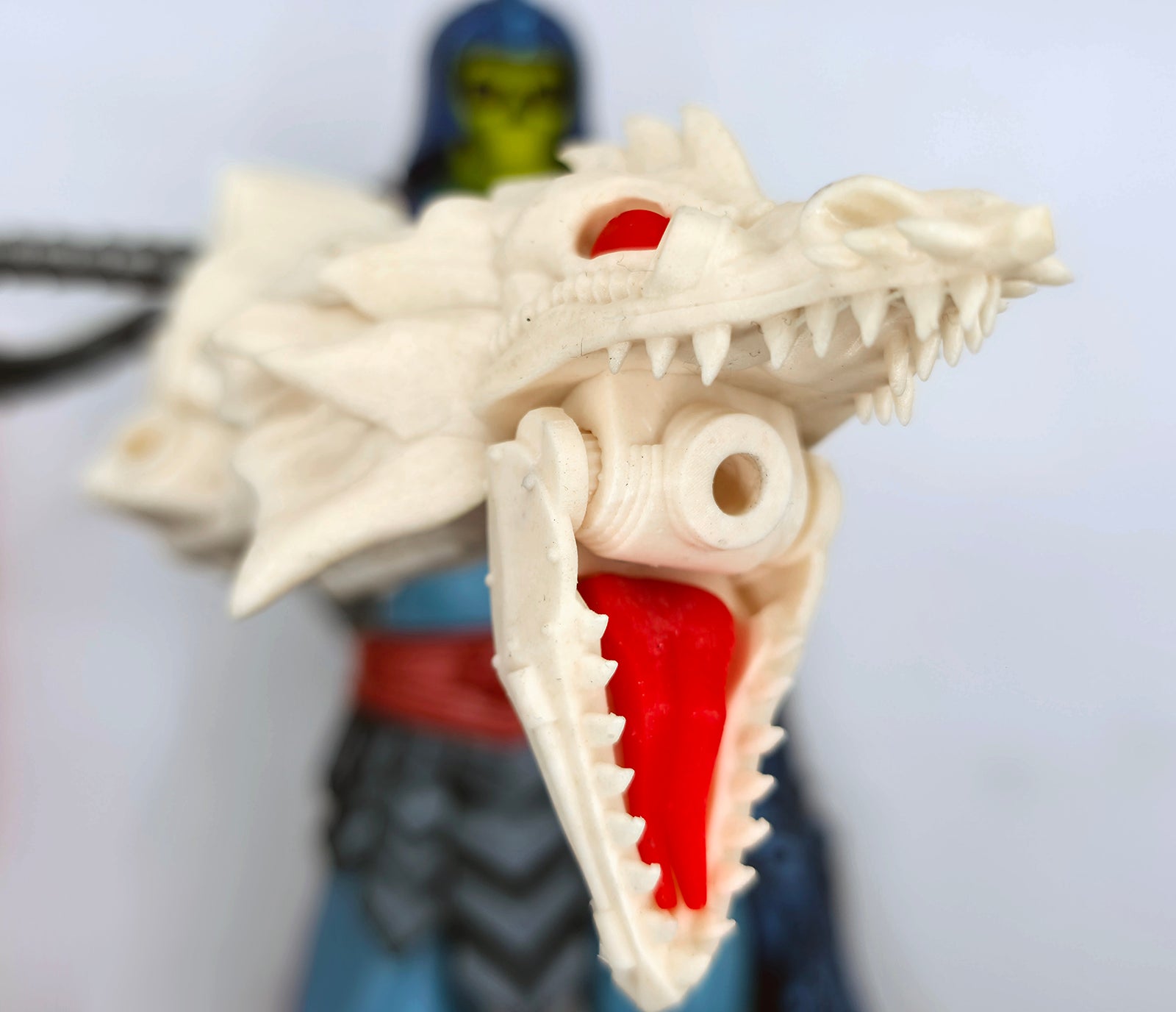 Claws of Tyranny Skeleton Lord’s Dragon Flame Blaster Accessory – Bone White || PRE-ORDER