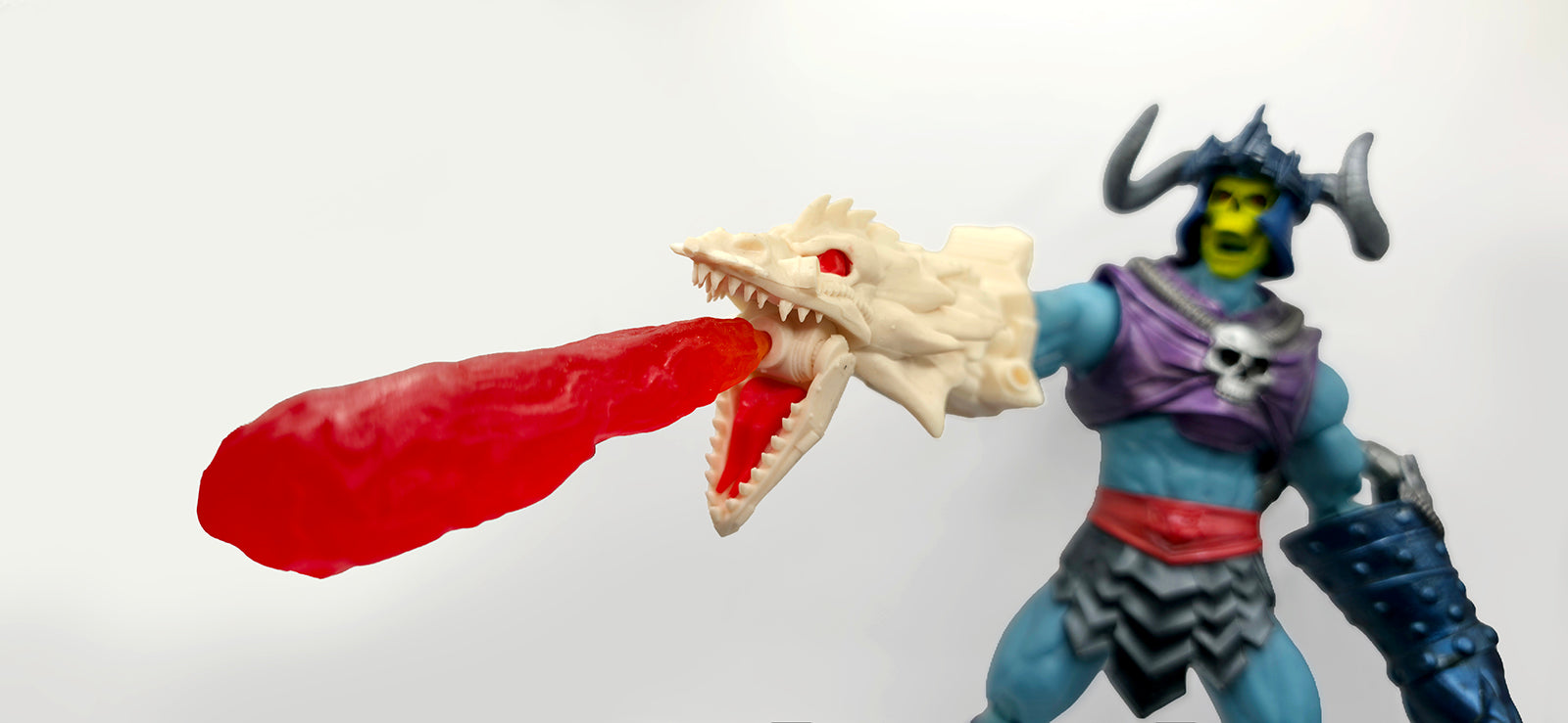 Claws of Tyranny Skeleton Lord’s Dragon Flame Blaster & Crown Accessory Set – Bone White || PRE-ORDER