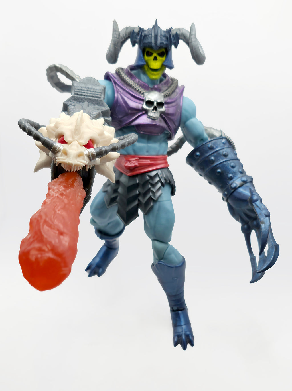 Claws of Tyranny Skeleton Lord’s Dragon Flame Blaster Accessory – Bone White & Silver || PRE-ORDER